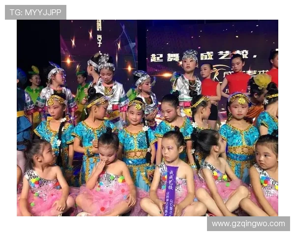 李秀英的街舞人生：从热爱到职业的心路历程与成长故事