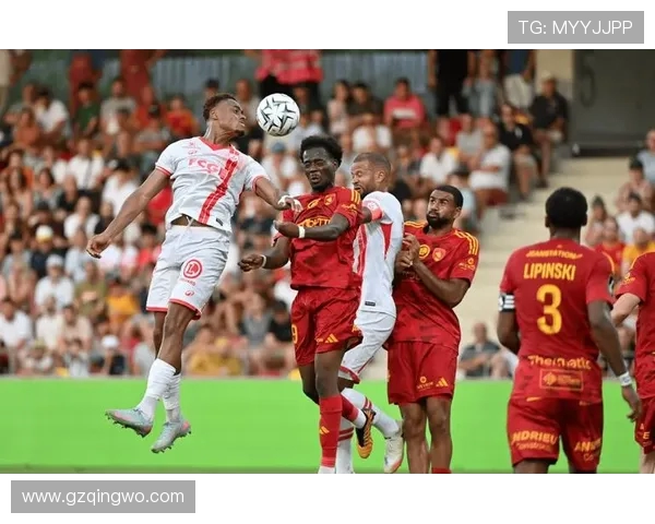 法乙联赛精彩对决兰斯主场迎战布尔格争夺三分荣耀