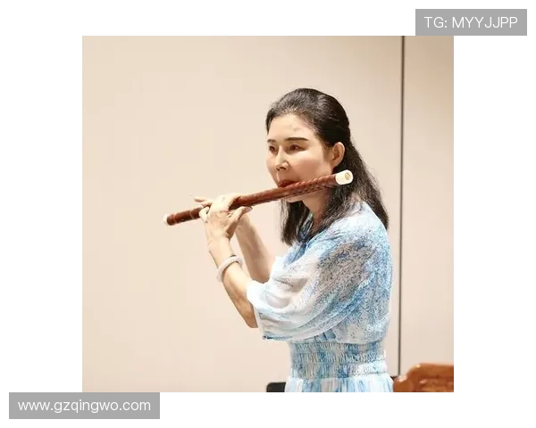 王岚的音乐旅程与人生哲学探索：从初心到梦想的坚持与成长