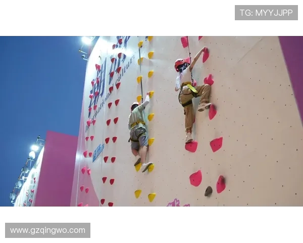 南京攀岩队的逆袭之旅：勇攀高峰的奋斗与坚持纪实