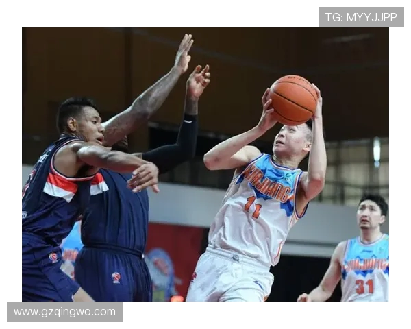 杭州篮球队战术创新引领潮流助力球队崛起与发展